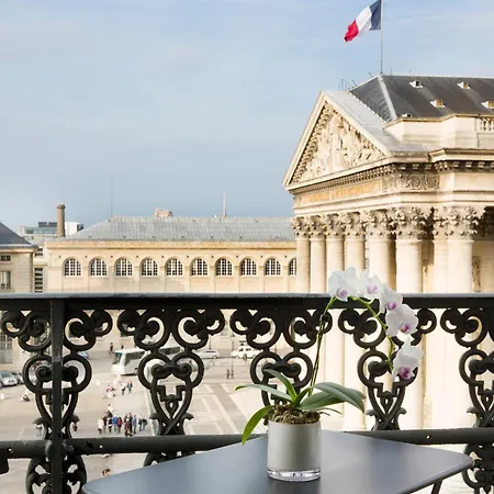 Les Dames Du Panthéon Parigi