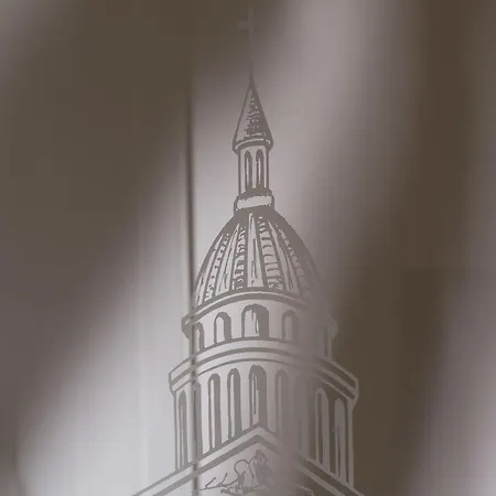 Les Dames Du Panthéon Hotel