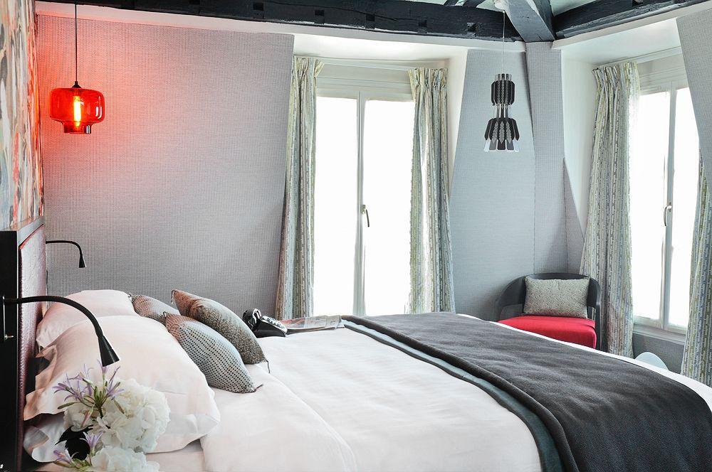 Les Dames Du Pantheon 4*