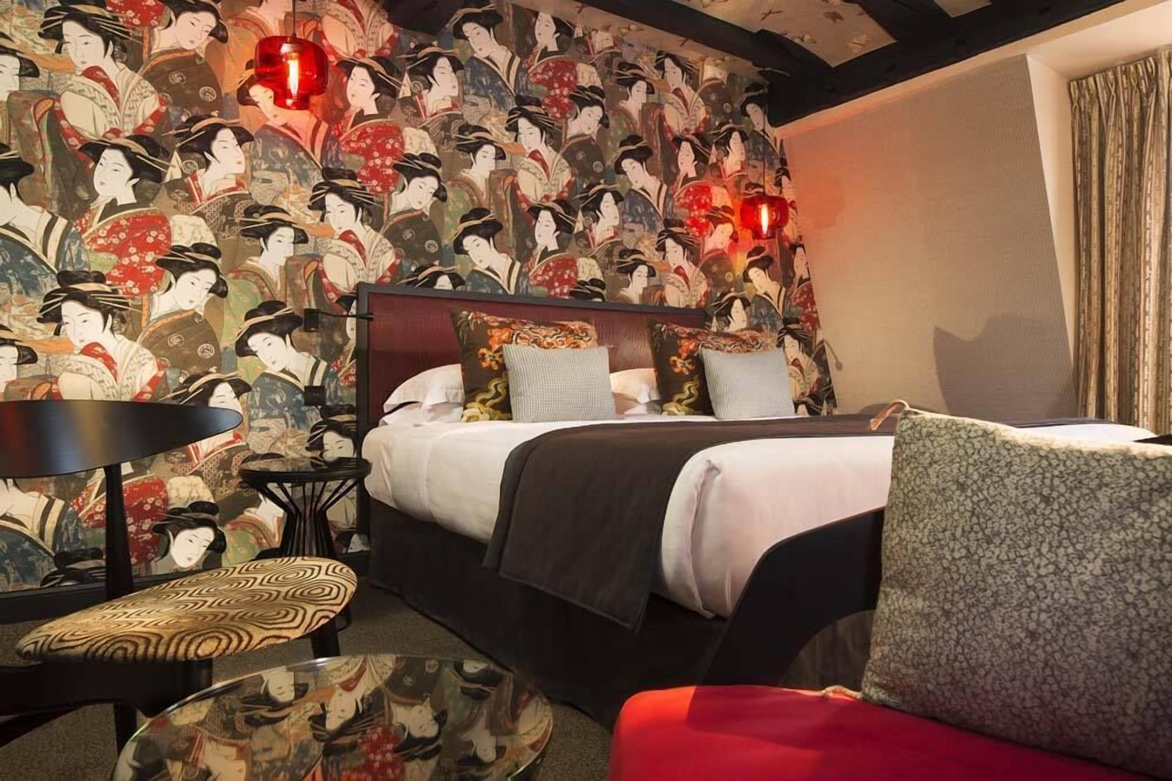 Les Dames Du Pantheon Hotel