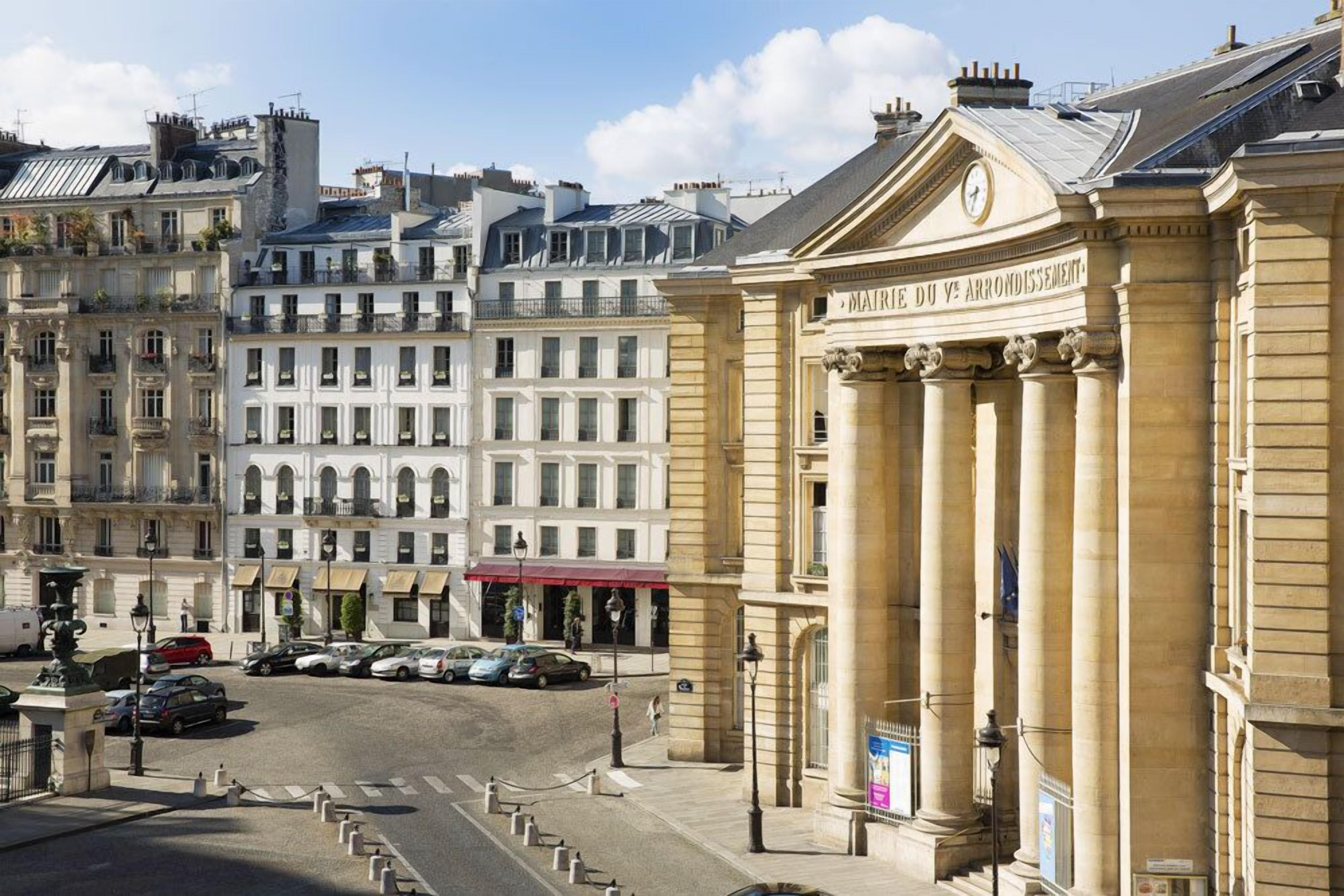 Les Dames Du Pantheon Paris